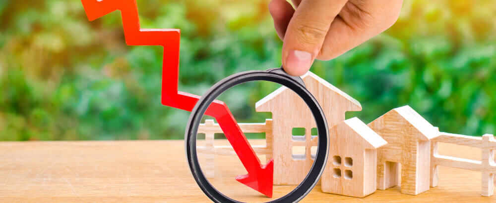 Case-Shiller: Annual Home Price Growth Slows for 13th Consecutive Month