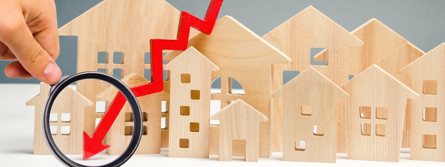 Case-Shiller: Home Prices Growth Slows in May